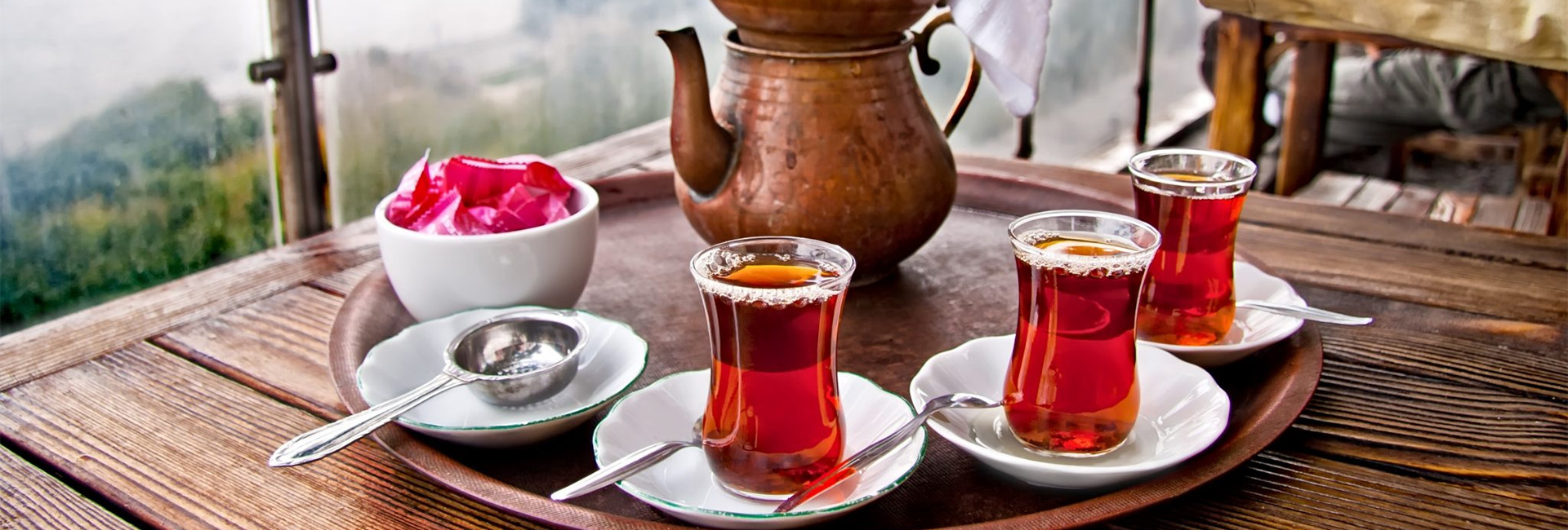 Turkse ouderen Turkse thee contact